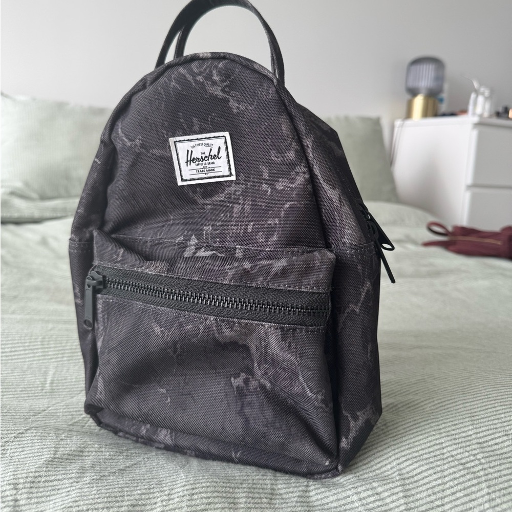 Herschel mini backpack in black marble